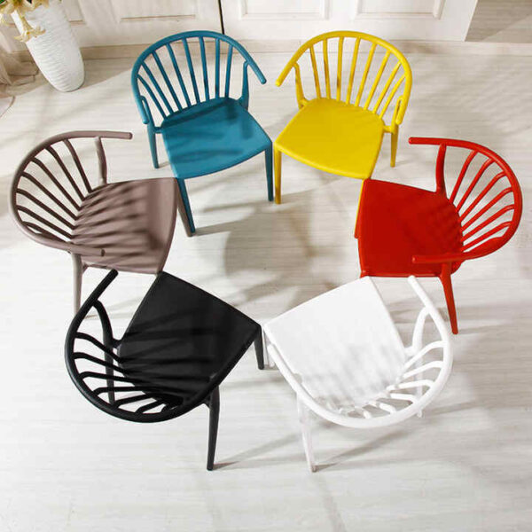 silla plástica woody